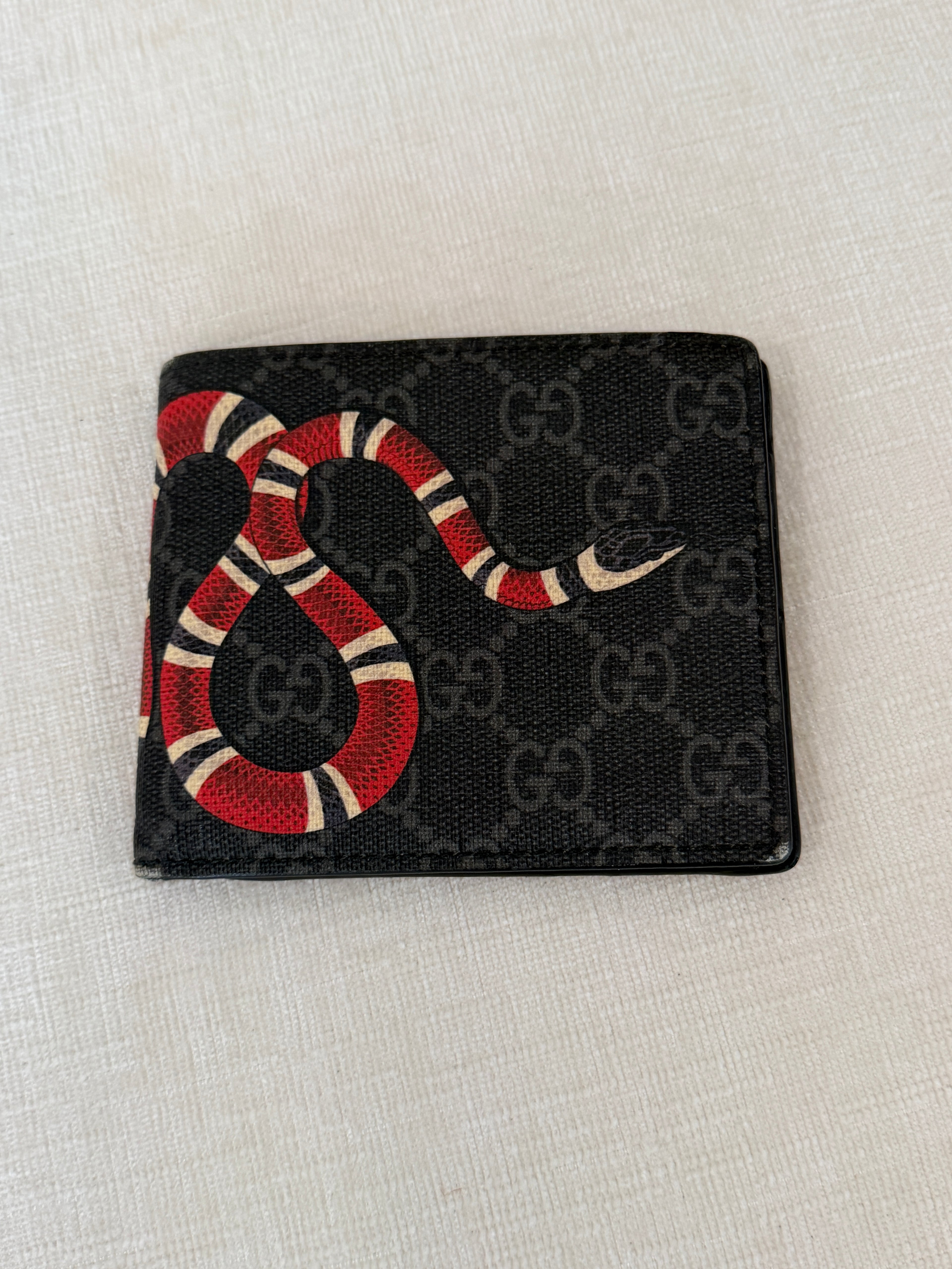 Gucci Kingsnake GG Supreme Wallet
