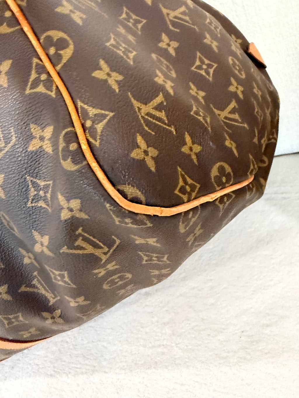 Louis Vuitton Pre-Loved Keepall 55