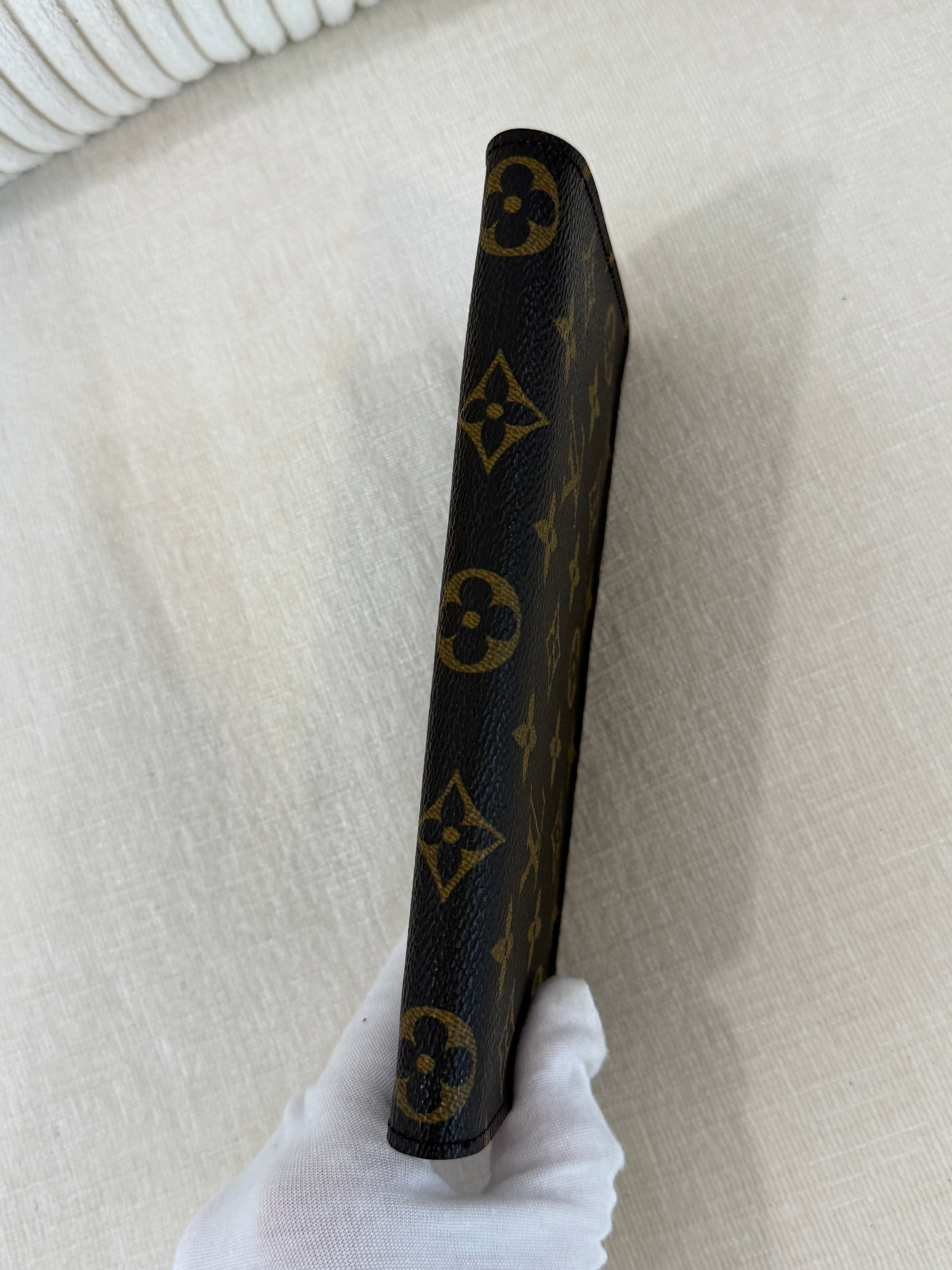 Louis Vuitton Vintage Long Zippy Wallet