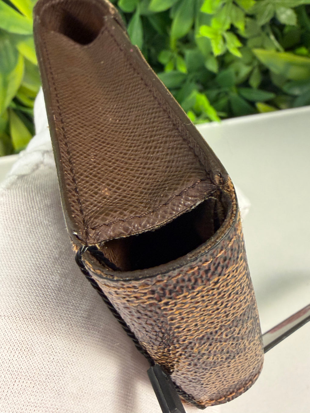 Louis Vuitton Pre-Loved Damier Ebene Mini Pouch LV-1012