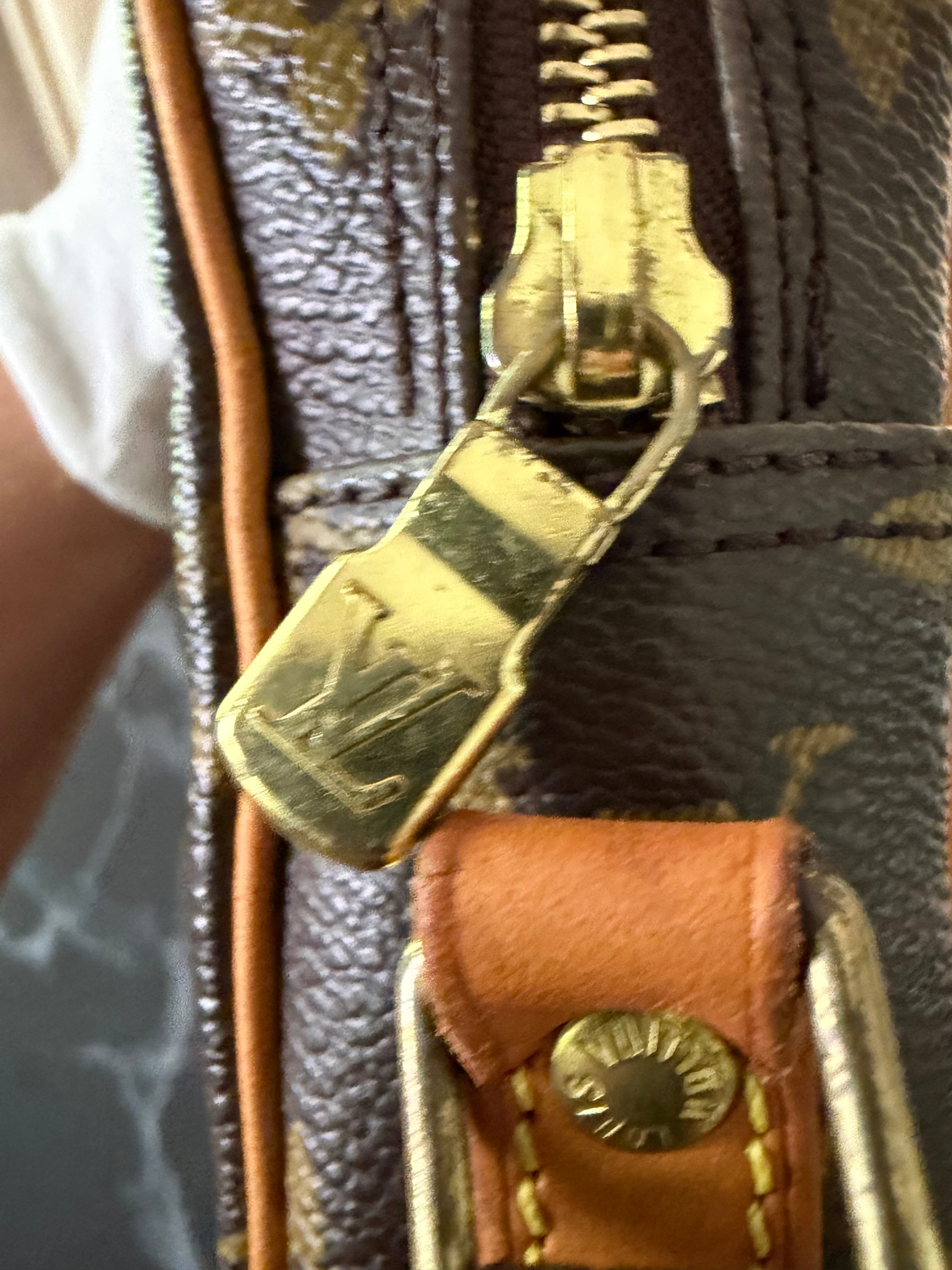 Louis Vuitton Pre-loved Monogram Danube PM Crossbody Bag | 2002 | Authentic