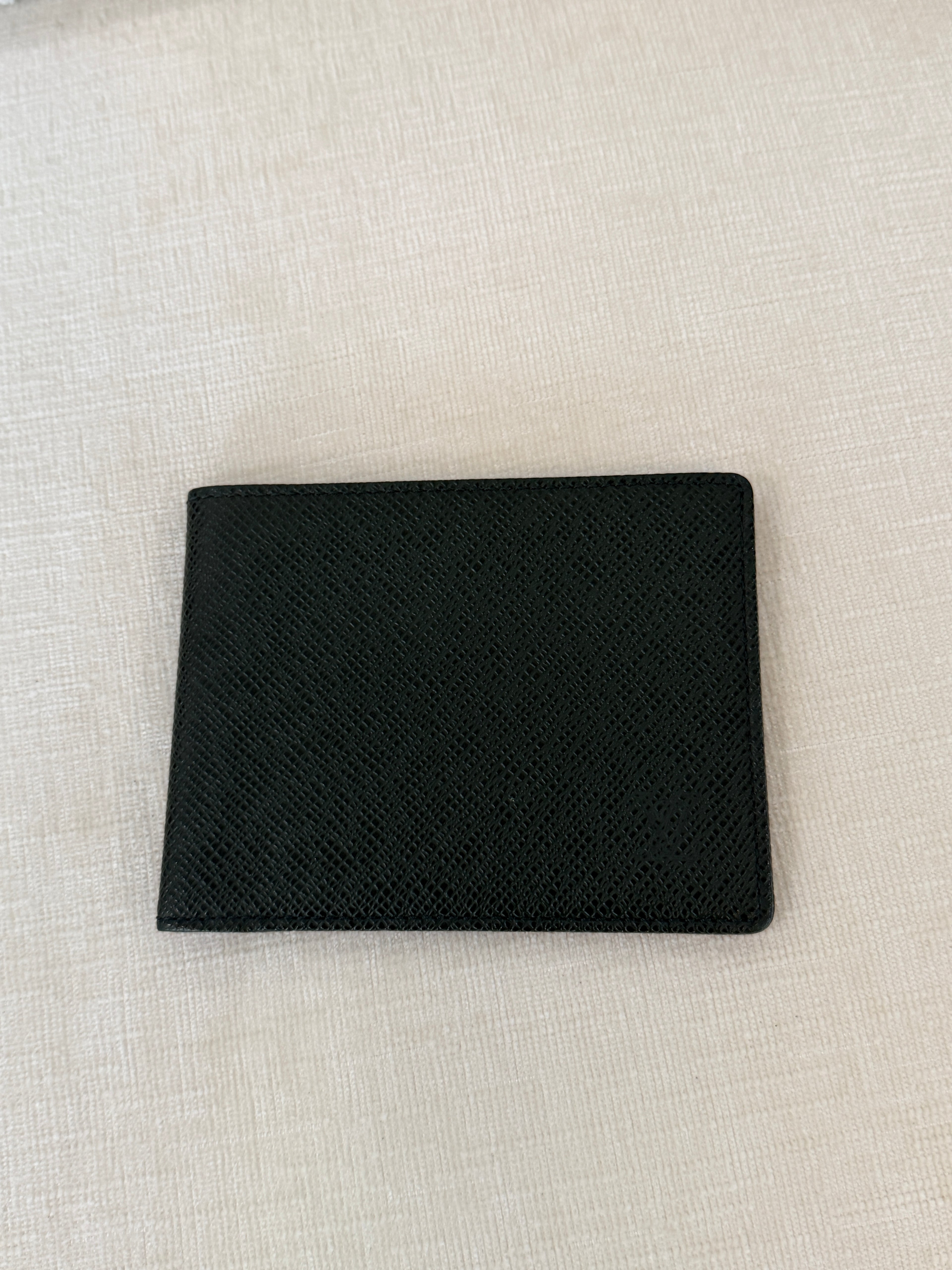 Louis Vuitton Taiga Leather Bifold Wallet (Green)