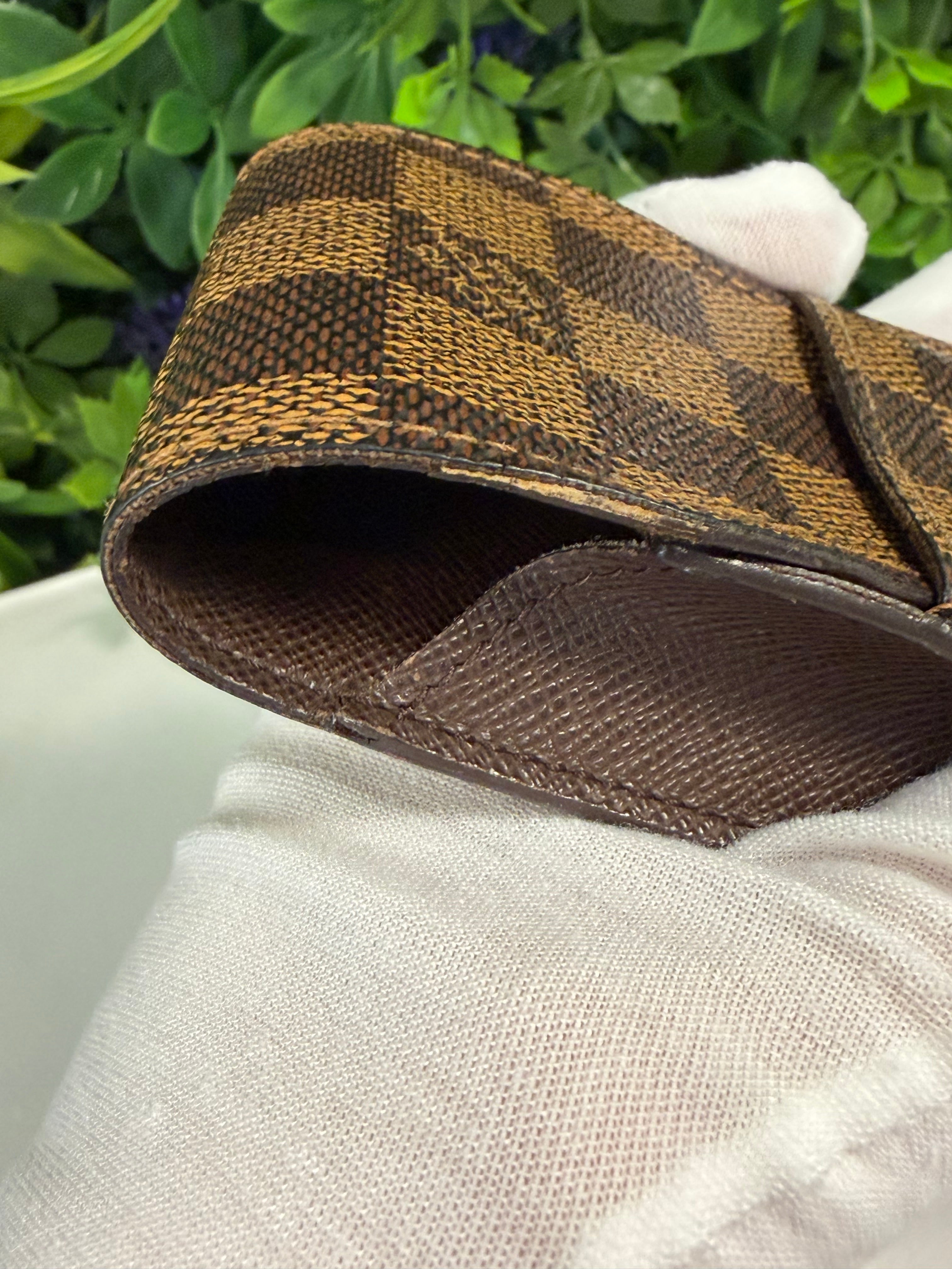 Louis Vuitton Pre-Loved Damier Ebene Mini Pouch LV-1012