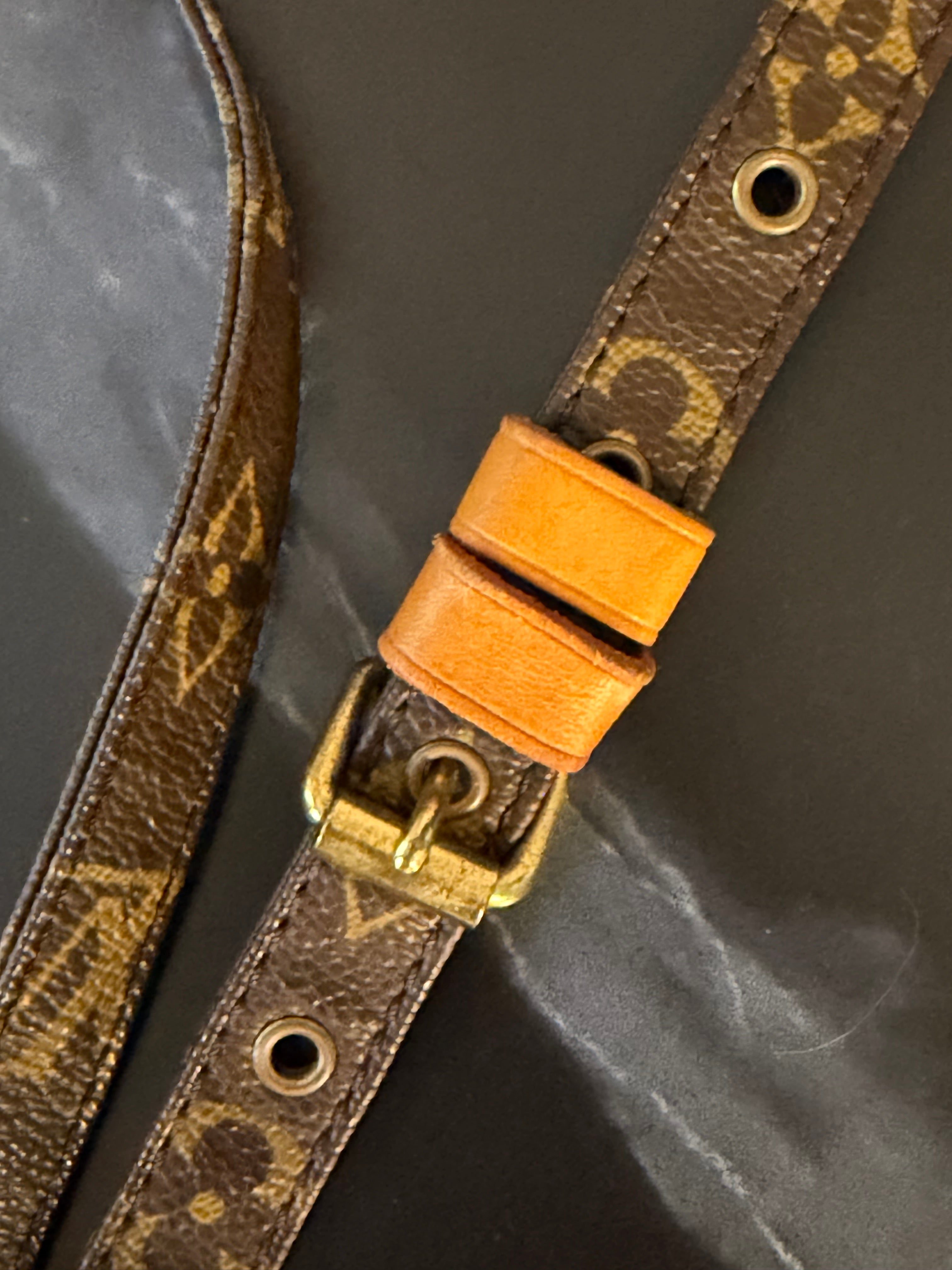 Louis Vuitton Pre-loved Monogram Danube PM Crossbody Bag | 2002 | Authentic