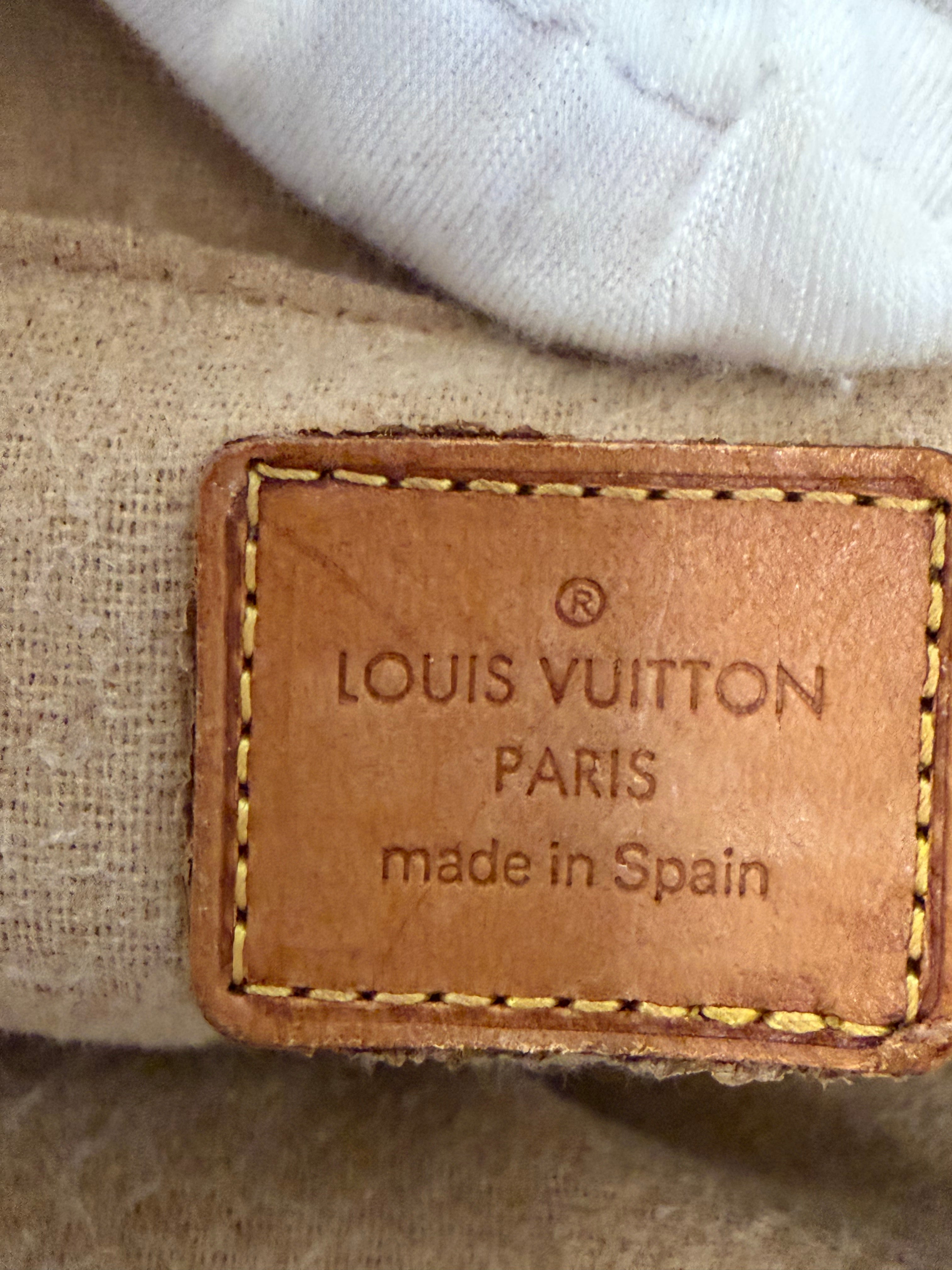 Louis Vuitton Pre-loved Monogram Speedy 30 and Cosmetic Pouch Bundle Deal