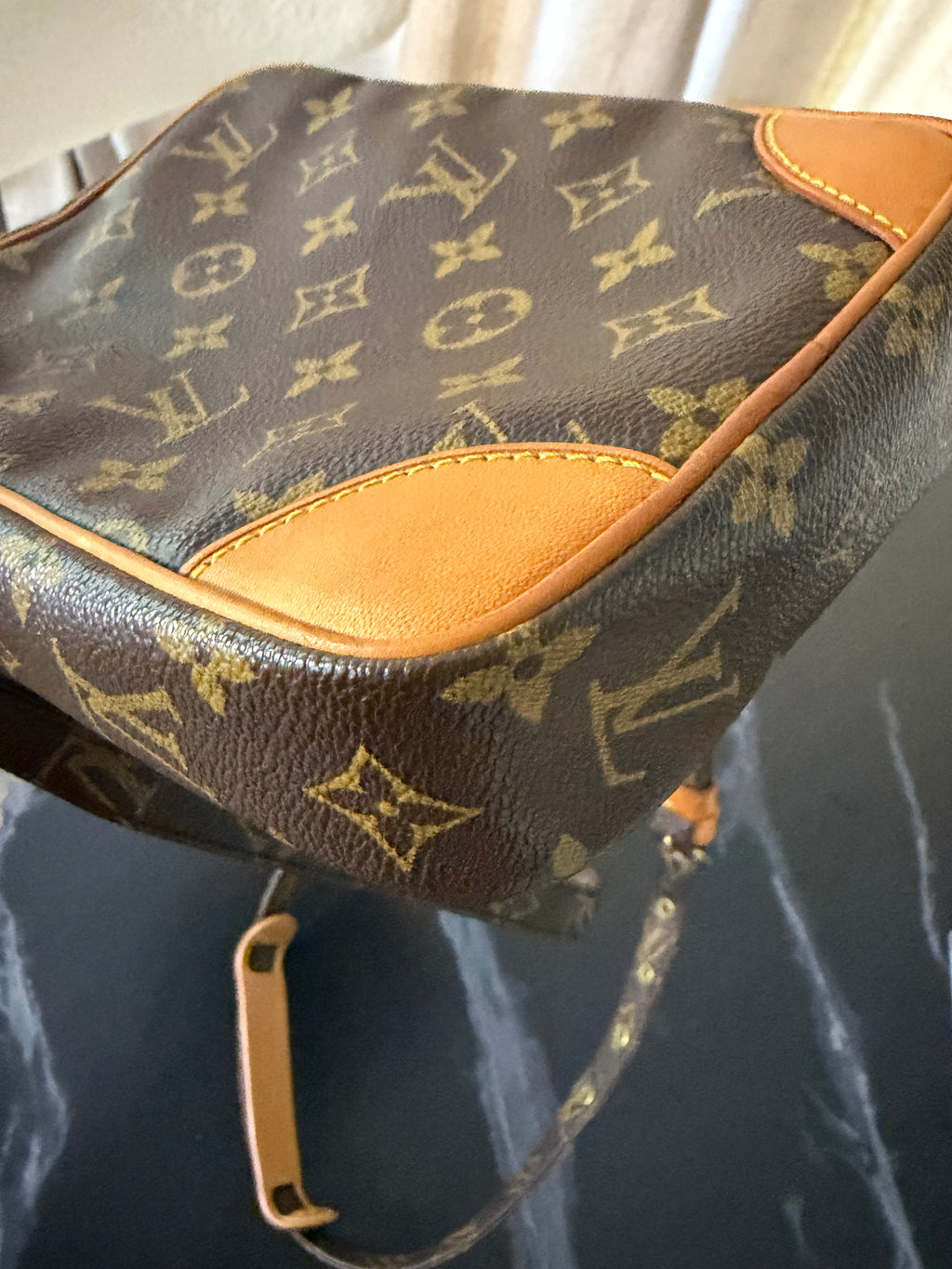 Louis Vuitton Pre-loved Monogram Danube PM Crossbody Bag | 2002 | Authentic