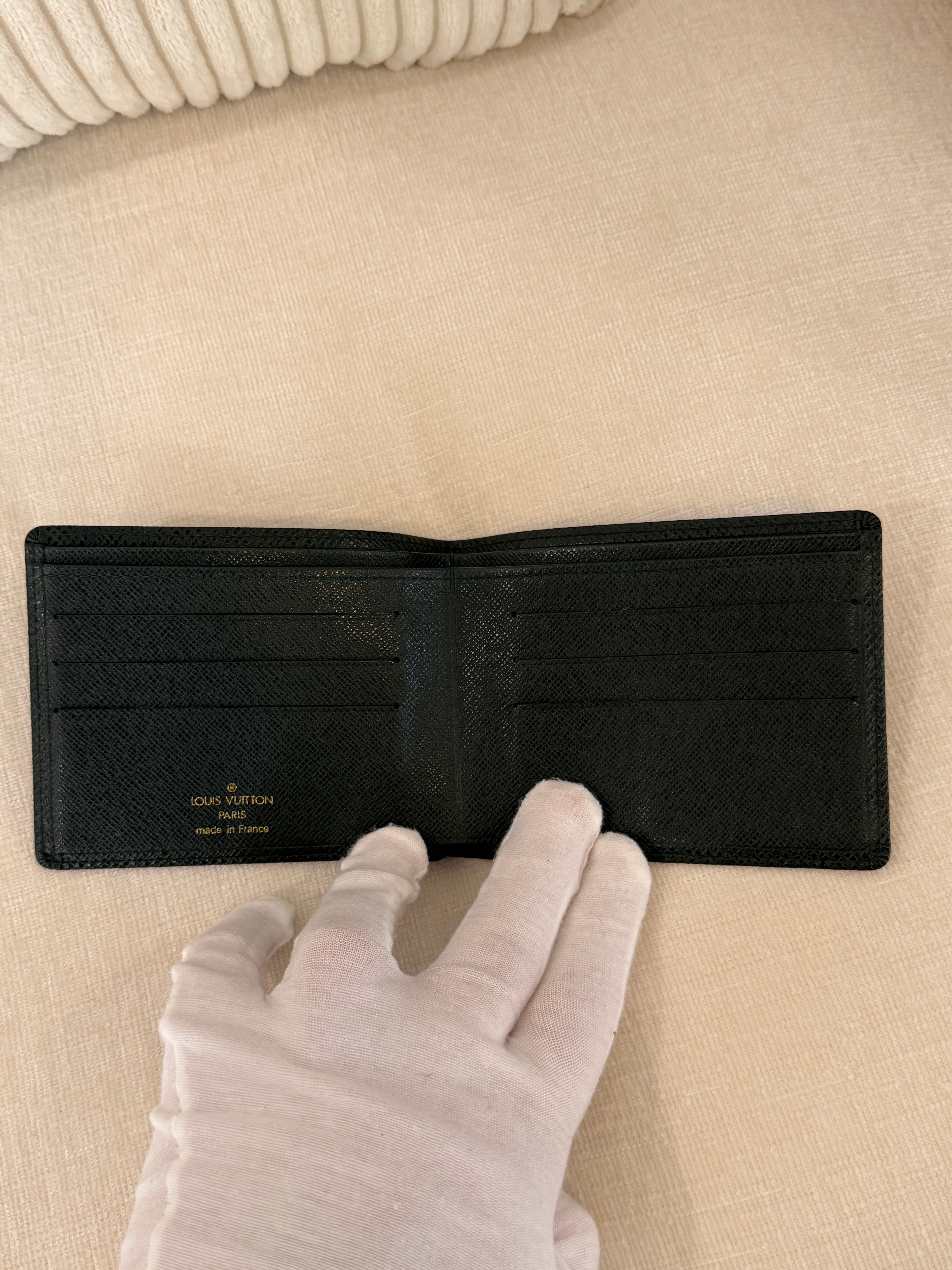 Louis Vuitton Taiga Leather Bifold Wallet (Green)