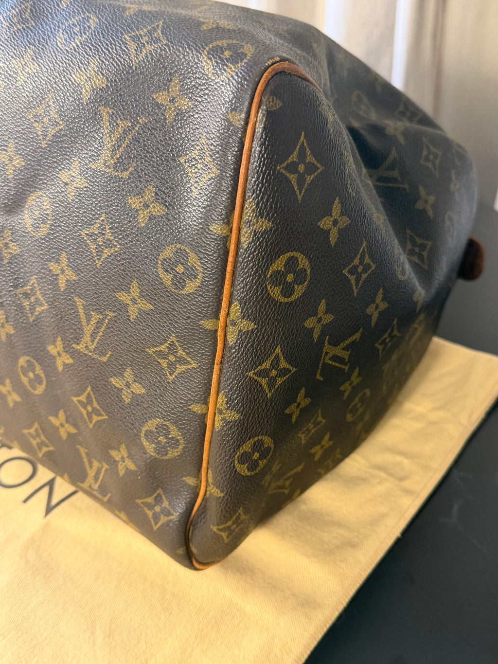 Louis Vuitton Pre-loved Keepall 50 Travel Bag