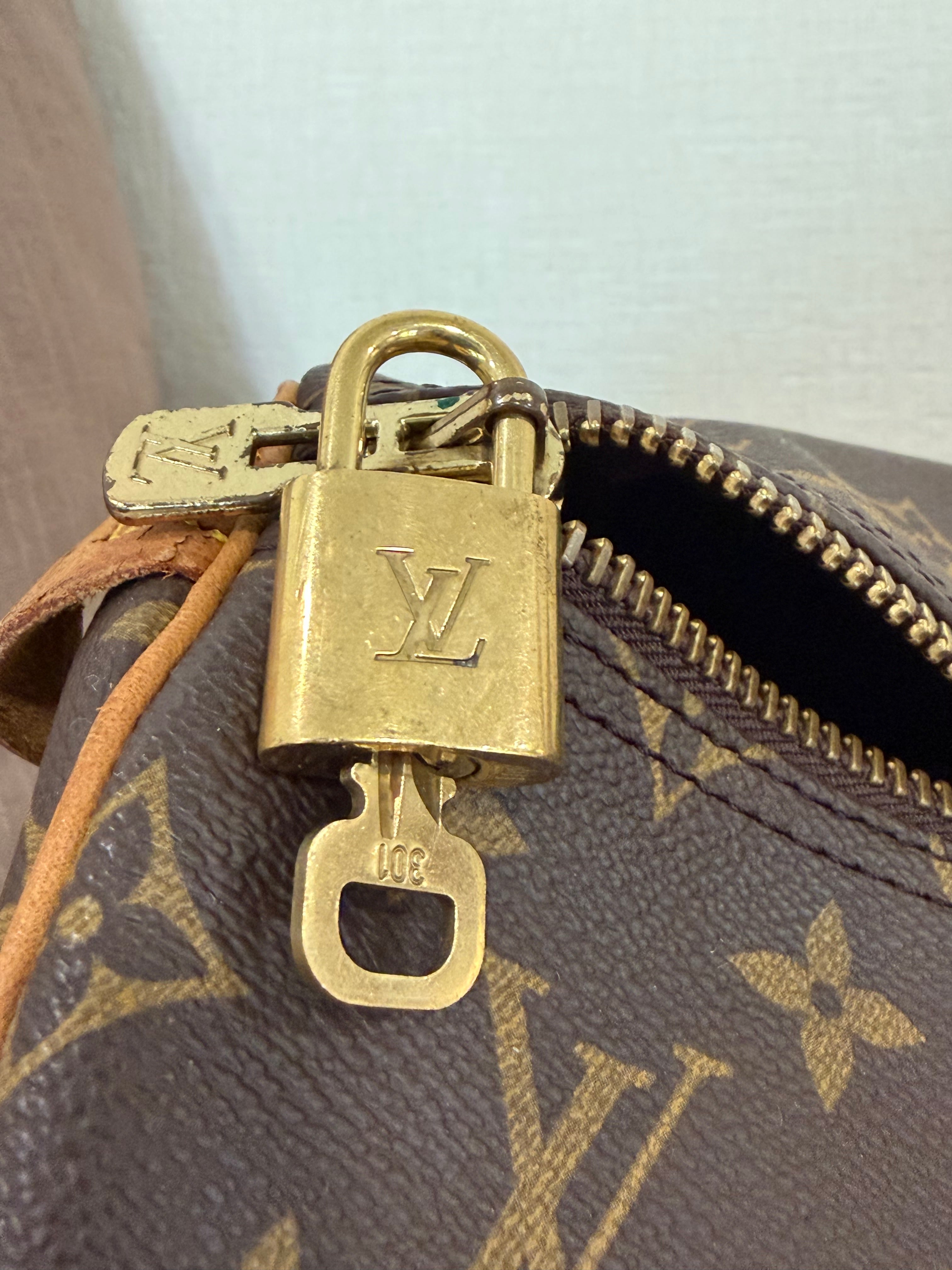 Louis Vuitton Pre-Loved Keepall 55