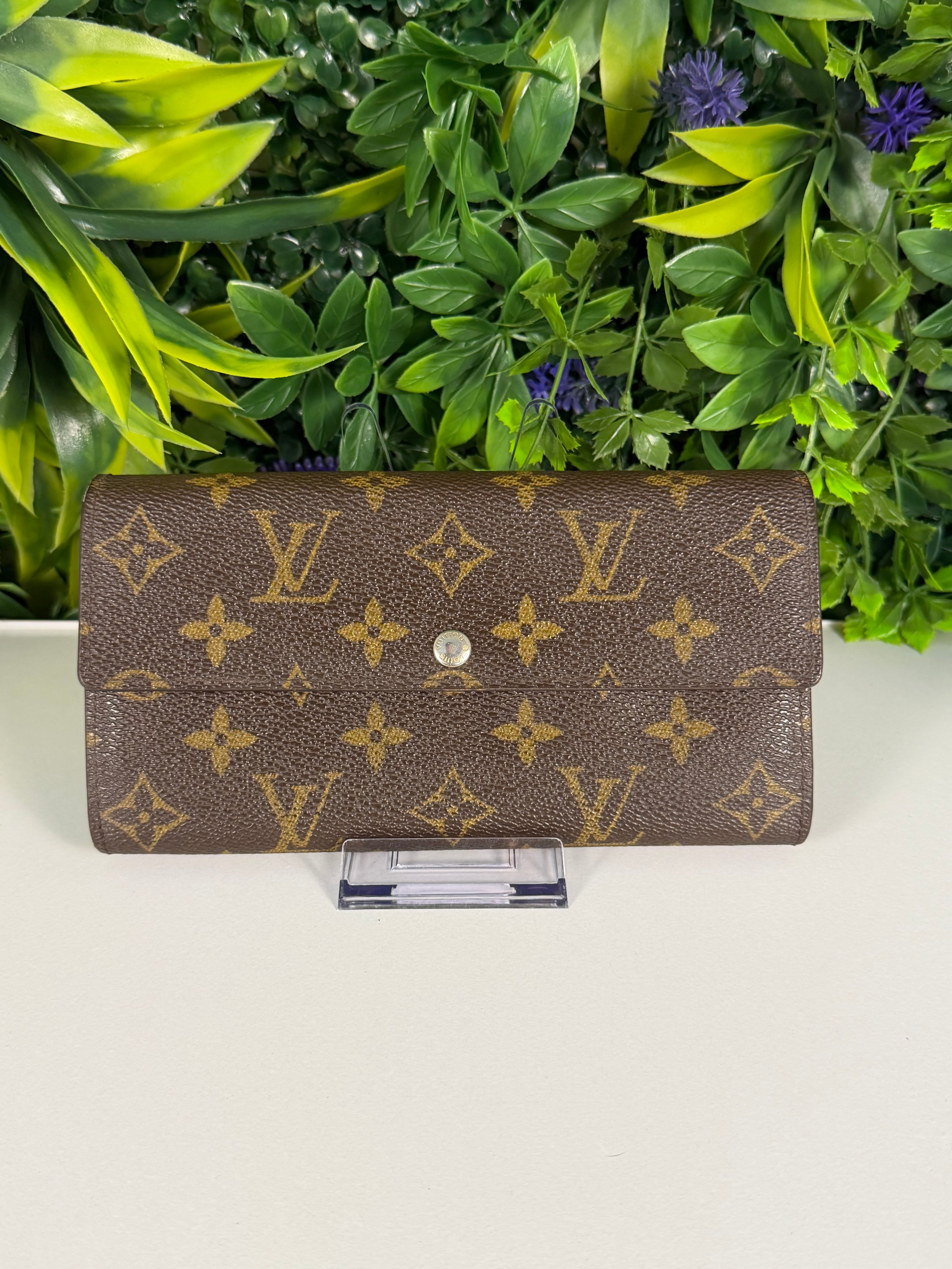 Louis Vuitton Pre-Loved Sarah Long Wallet