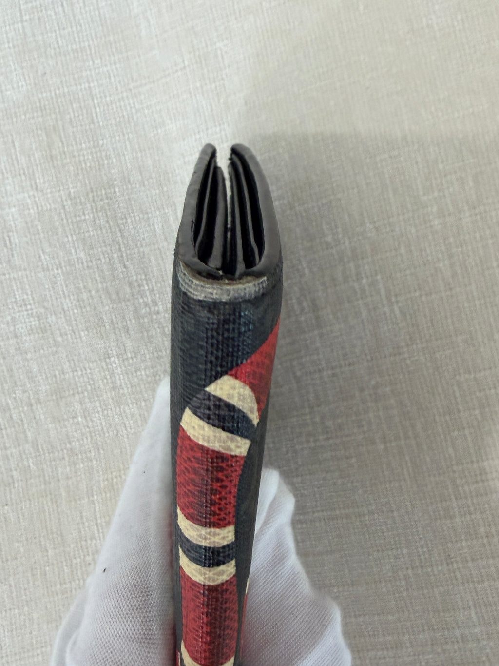 Gucci Kingsnake GG Supreme Wallet