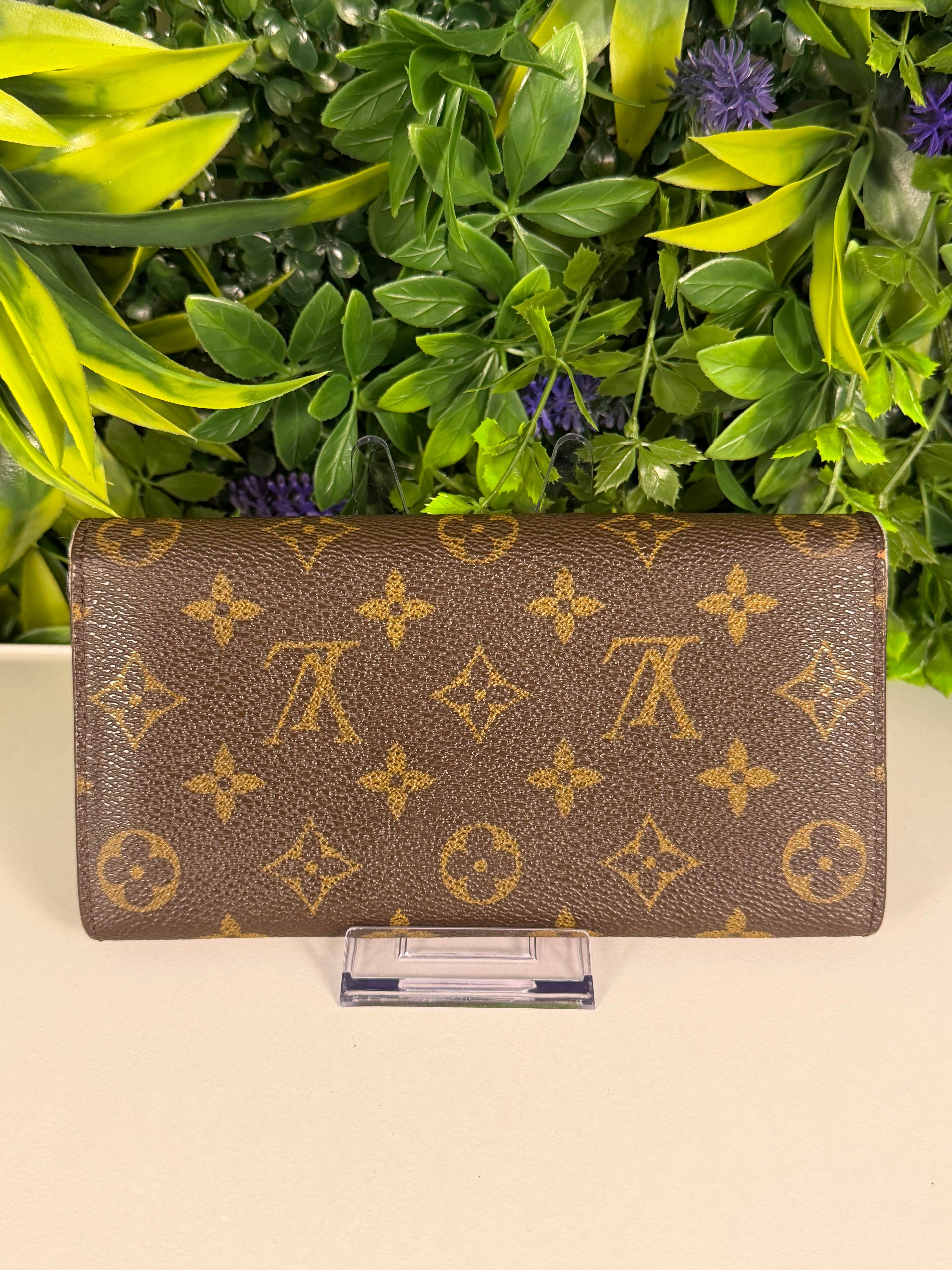Louis Vuitton Pre-Loved Sarah Long Wallet