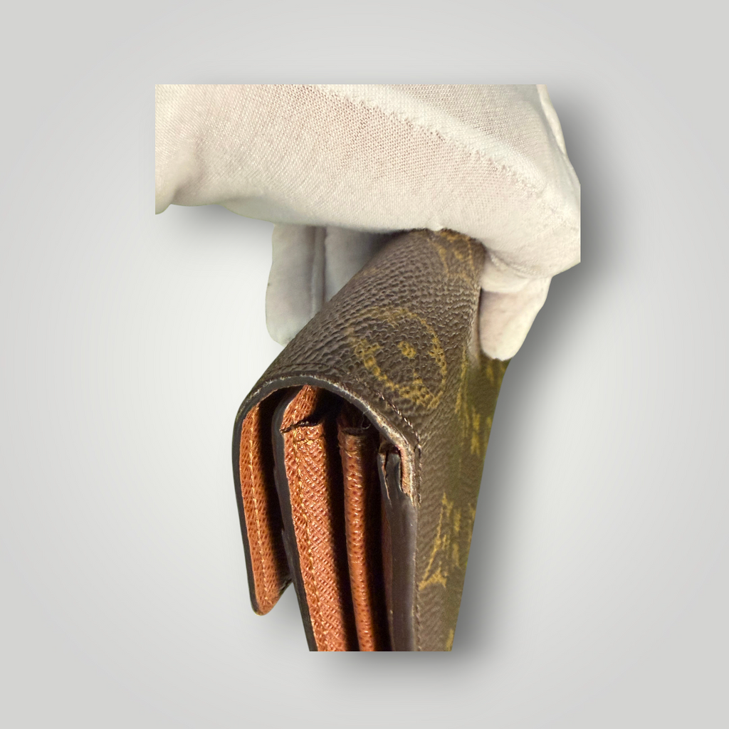 Louis Vuitton Pre-Loved Sarah Long Wallet