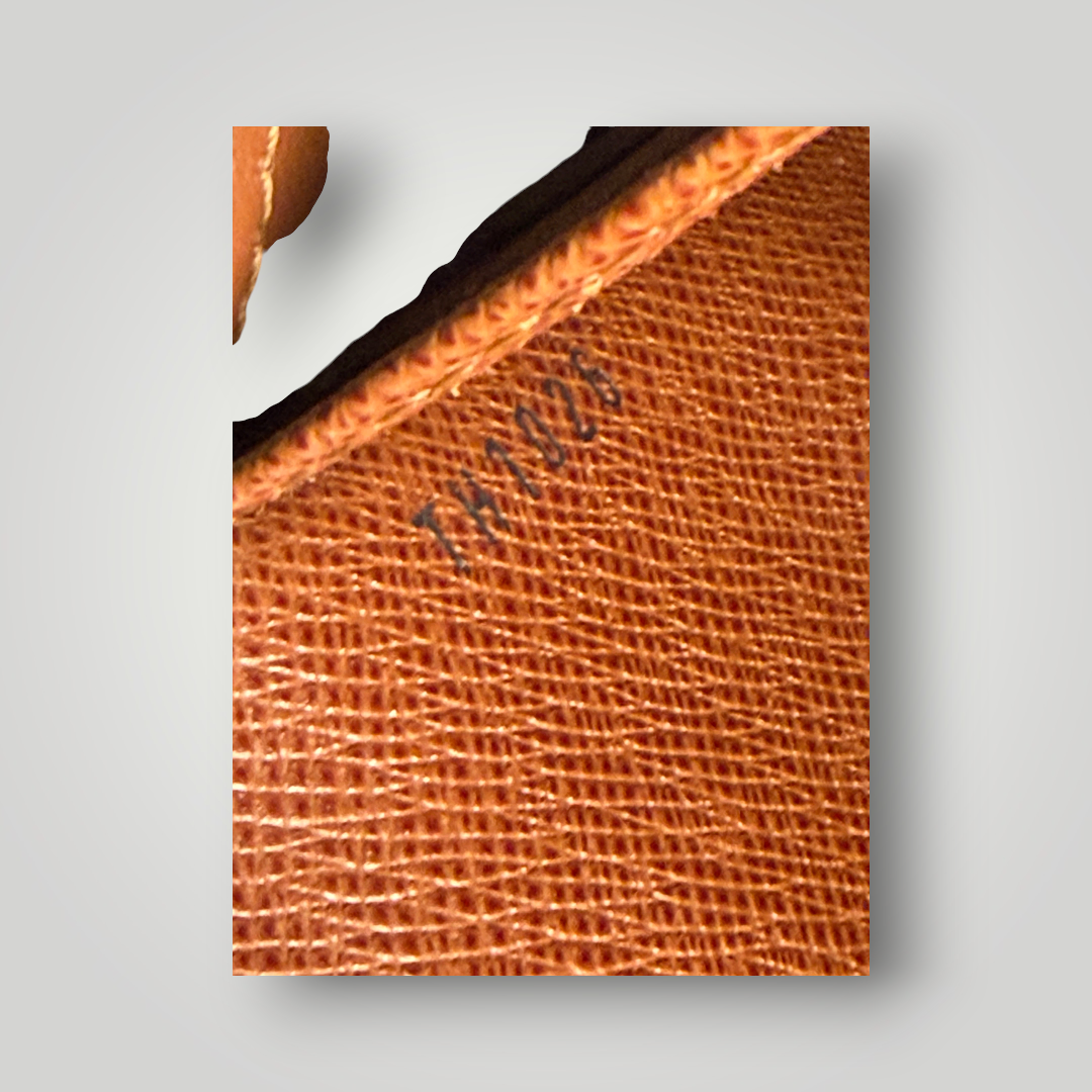 Louis Vuitton Pre-Loved Sarah Long Wallet