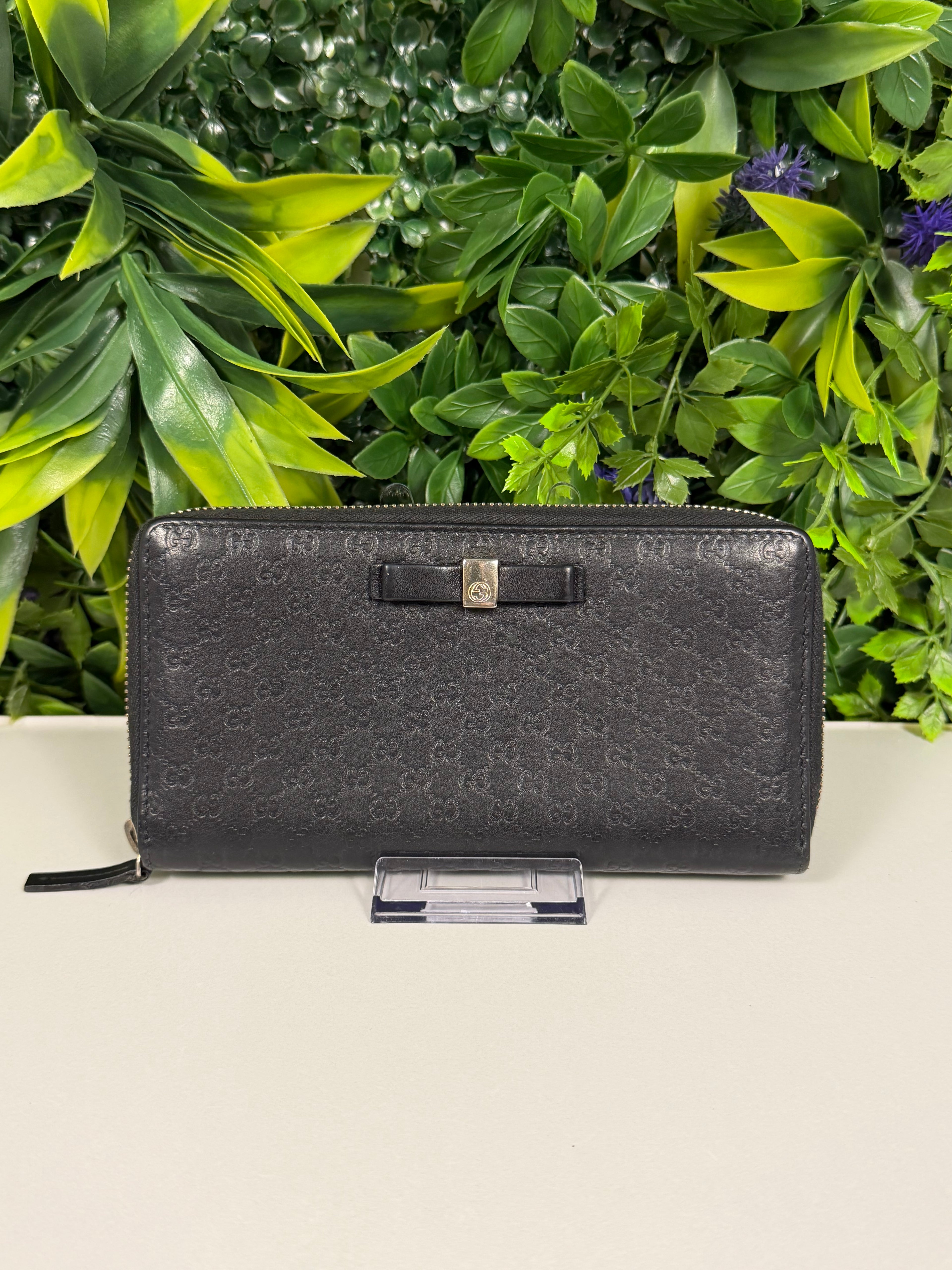 Gucci Pre-Loved Guccissima Bowtie Zippy Wallet