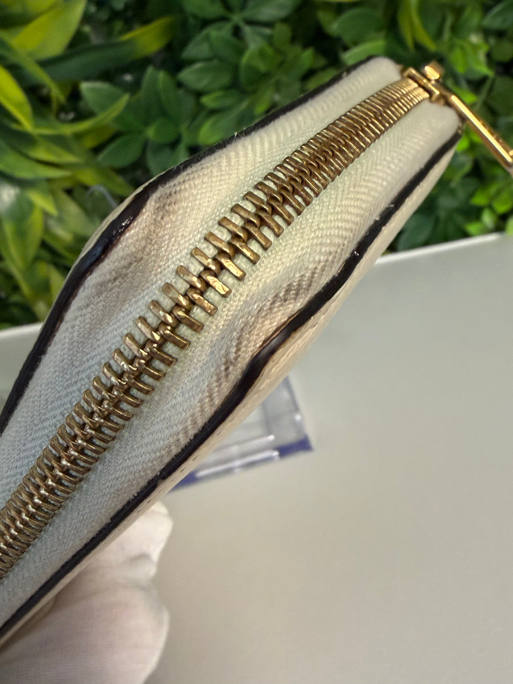Gucci Pre-Loved Cream Horsebit Long Wallet