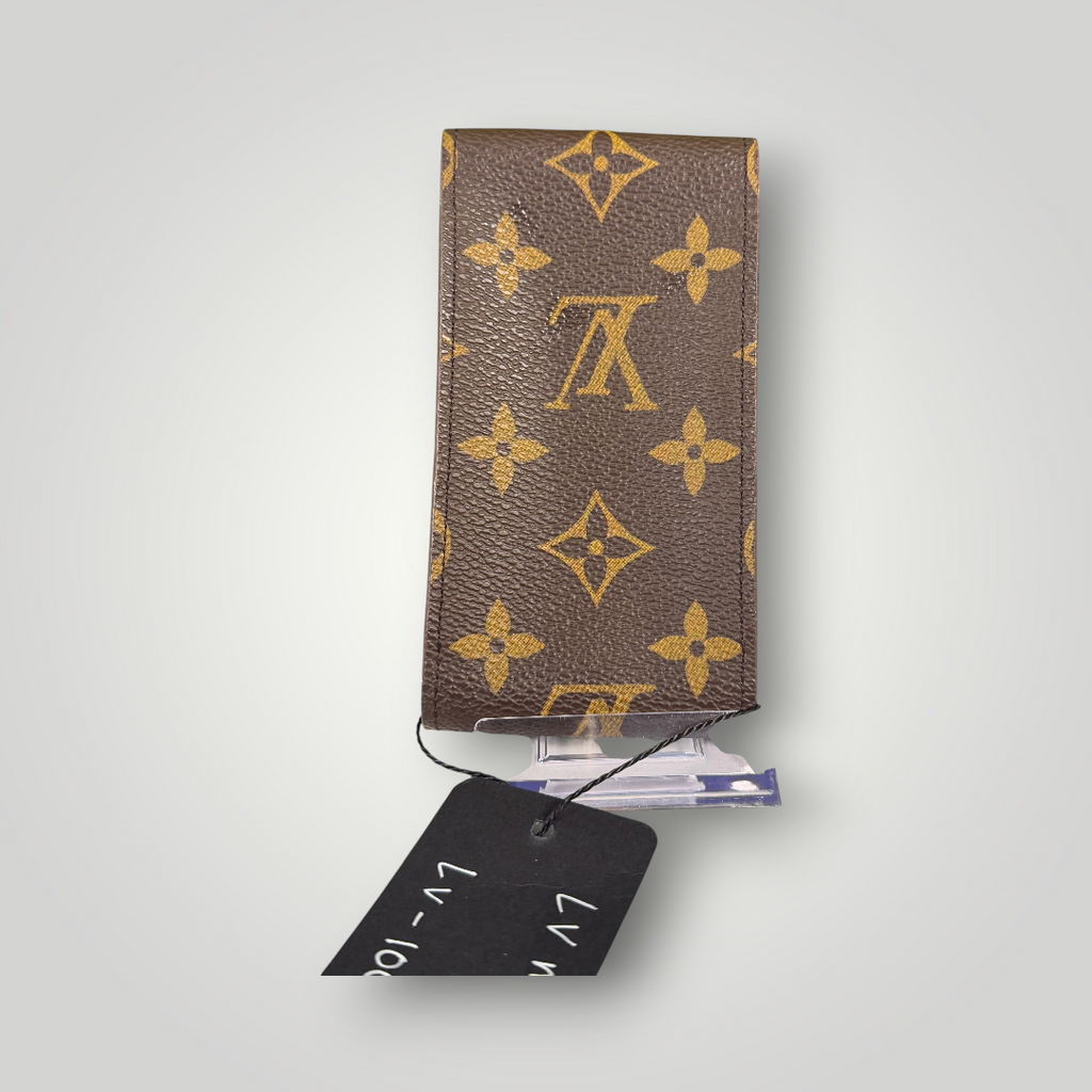 Louis Vuitton Pre-Loved Monogram Mini Pouch LV-1002