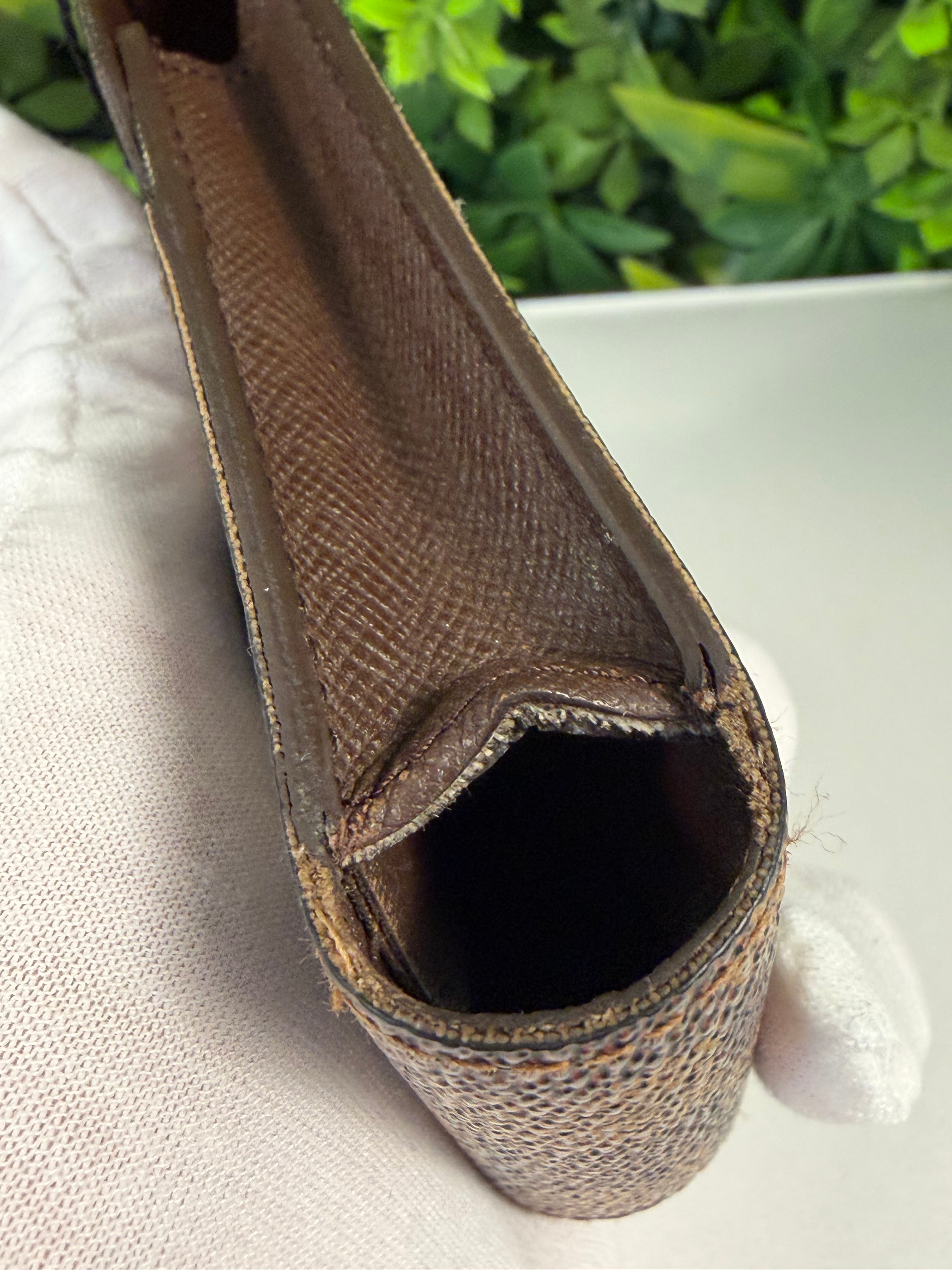 Louis Vuitton Pre-Loved Damier Ebene Mini Pouch LV-1013