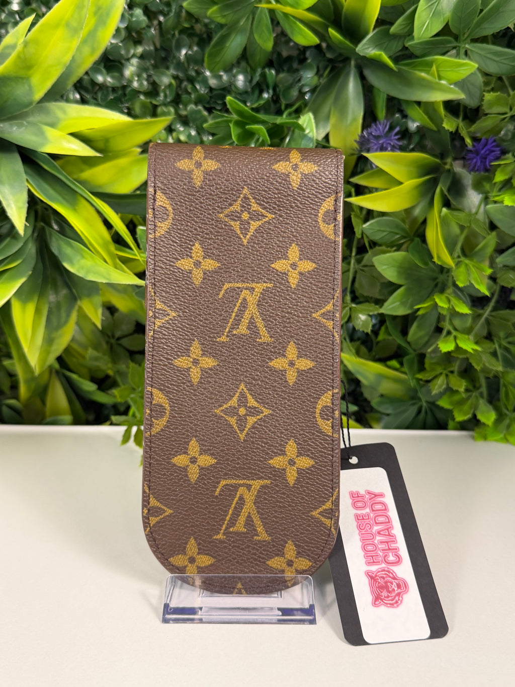 Louis Vuitton Pre-Loved Monogram Etui a Lunettes LV-1023