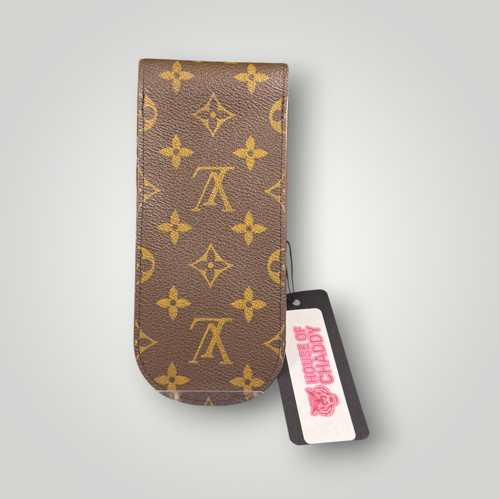 Louis Vuitton Pre-Loved Monogram Etui a Lunettes LV-1023