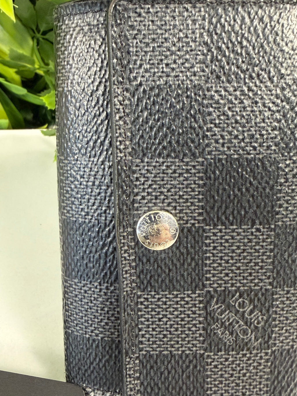 Louis Vuitton Pre-Loved Damier Graphite Multicles 6 Key Holder